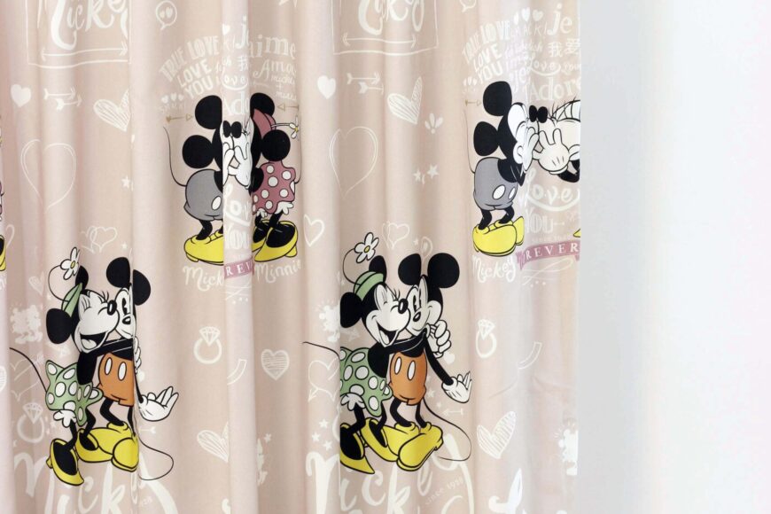 Η Μαγεία της Disney στο Παιδικό Δωμάτιο: Ζωντανά Χρώματα και Χαρούμενοι Χαρακτήρες